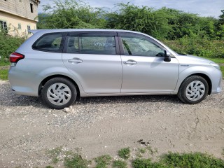 2018 Toyota Fielder