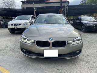 2018 BMW 318