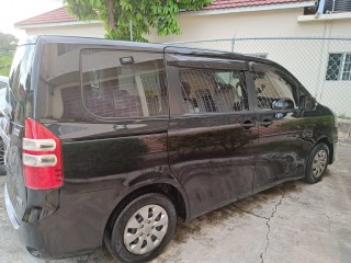 2013 Toyota Noah for sale in Kingston / St. Andrew, Jamaica