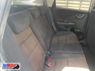 2013 Honda FIT SHUTTLE