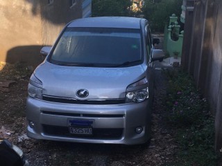 2012 Toyota Voxy for sale in St. James, Jamaica
