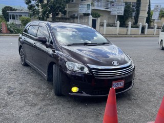 2013 Toyota Mark x zio