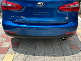 2015 Kia Forte 
$1,250,000