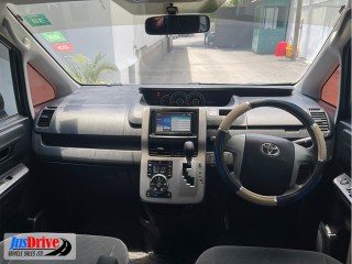 2011 Toyota VOXY for sale in Kingston / St. Andrew, Jamaica