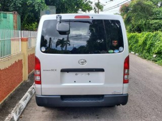 2015 Toyota Hiace for sale in Kingston / St. Andrew, Jamaica