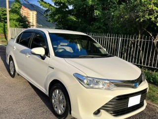 2017 Toyota Axio hydrid for sale in Kingston / St. Andrew, Jamaica