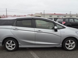 2017 Honda Fit shuttle hybrid