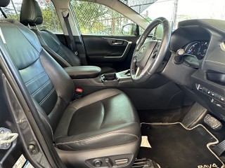 2022 Toyota Rav4 Hybrid
$6,500,000