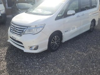 2014 Toyota Nissan Serena