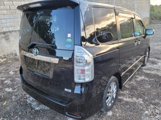 2014 Toyota Voxy ZS Kirameki 2 for sale in St. Ann, Jamaica