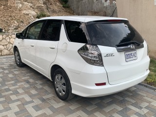 2013 Honda Fit shuttle for sale in Kingston / St. Andrew, Jamaica