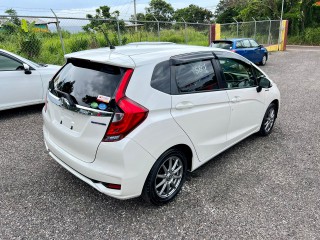 2018 Honda FIT HYBRID