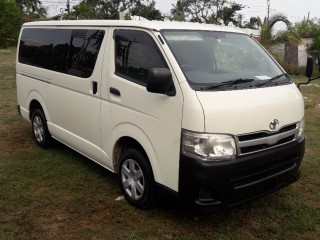 2011 Toyota Hiace  Regiusace for sale in Kingston / St. Andrew, Jamaica