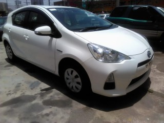 2013 Toyota Aqua for sale in Kingston / St. Andrew, Jamaica