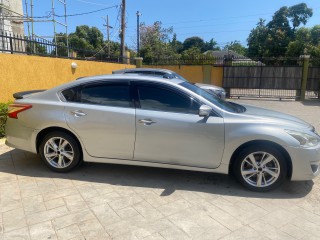 2014 Nissan Teana 
$1,500,000