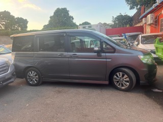 2013 Honda Stepwagon