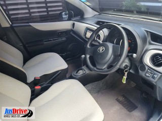 2014 Toyota VITZ