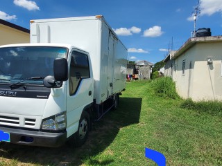 2006 Isuzu Smoother E