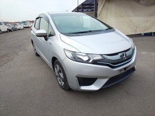 2016 Honda Fit Hybrid 100 financing available or best offer for sale in Kingston / St. Andrew, Jamaica