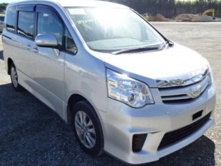 2013 Toyota Noah for sale in St. James, Jamaica