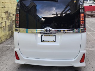 2015 Toyota VOXY