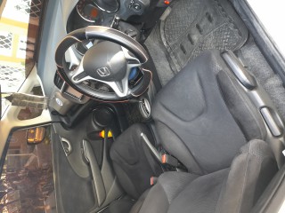 2011 Honda fit