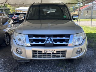 2014 Mitsubishi Pajero