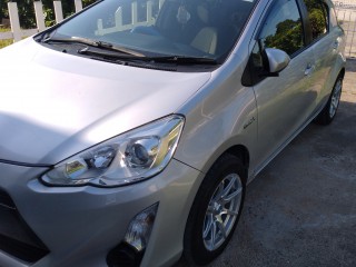 2015 Toyota Aqua for sale in Kingston / St. Andrew, Jamaica