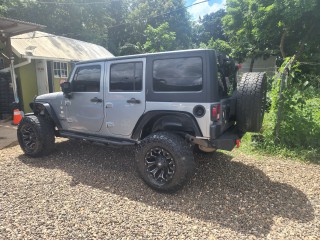 2014 Jeep Wrangler sahara unlimited