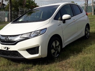 2016 Honda Fit Hybrid for sale in Kingston / St. Andrew, Jamaica