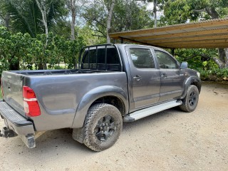 2015 Toyota Hilux