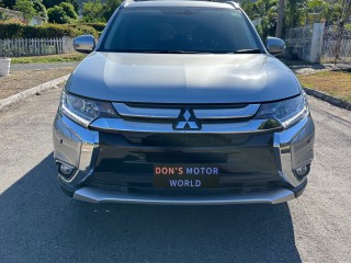 2018 Mitsubishi Outlander 
$3,600,000