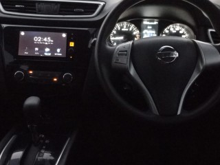 2016 Nissan Xtrail
$2,400,000