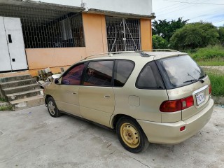 2001 Toyota Ipsum