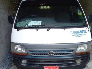 2003 Toyota Hiace