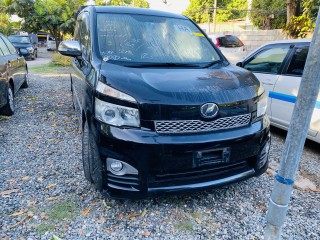 2011 Toyota Voxy for sale in St. Catherine, Jamaica