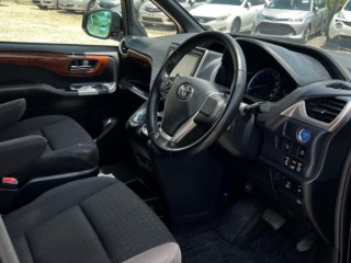 2015 Toyota Noah
$3,200,000