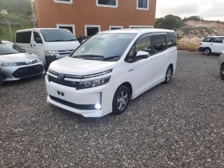 2014 Toyota Voxy for sale in Manchester, Jamaica