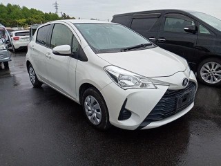 2018 Toyota Vitz
$2,000,000