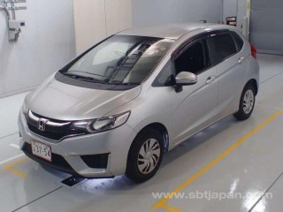 2016 Honda Fit 100 financing available or best offer