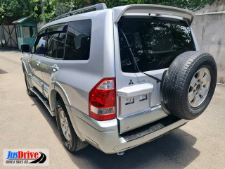 2003 Mitsubishi PAJERO