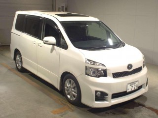 2012 Toyota Voxy for sale in Kingston / St. Andrew, Jamaica