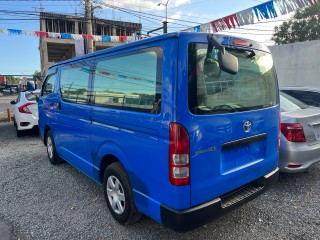 2016 Toyota HIACE