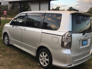 2010 Toyota Voxy for sale in Manchester, Jamaica