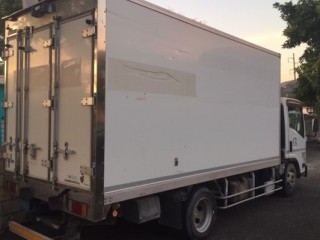 2011 Isuzu ELF FREEZER BOX BODY TRUCK for sale in Kingston / St. Andrew, Jamaica