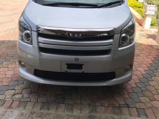 2010 Toyota NOAH for sale in Kingston / St. Andrew, Jamaica