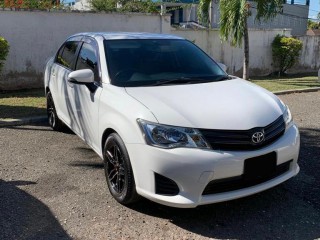 2013 Toyota Corolla Axio for sale in Kingston / St. Andrew, Jamaica