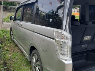 2014 Honda Stepwagon for sale in St. Catherine, Jamaica