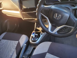 2015 Honda Fit Hybrid