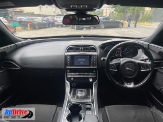 2016 Jaguar XE